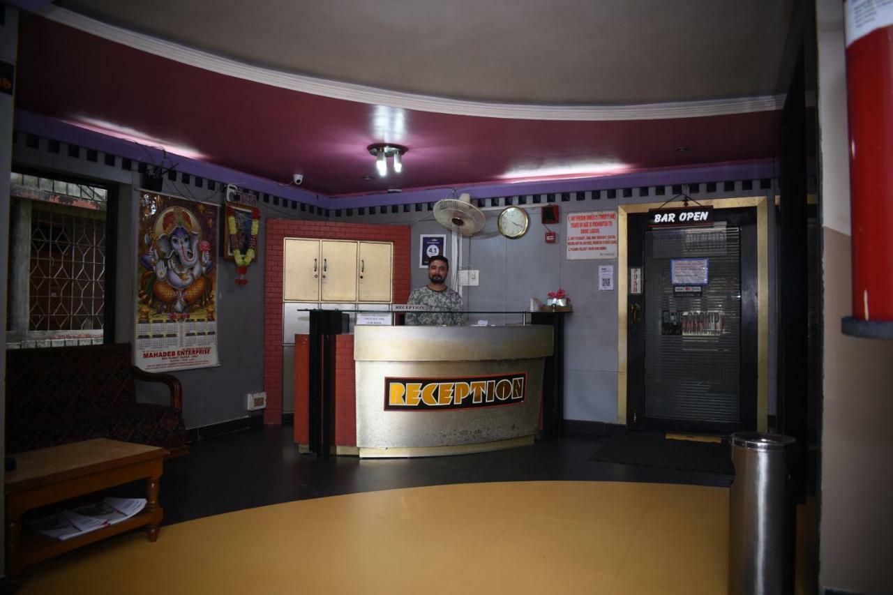 Spot On 37646 Hotel Centre Palace Silchar Exterior photo