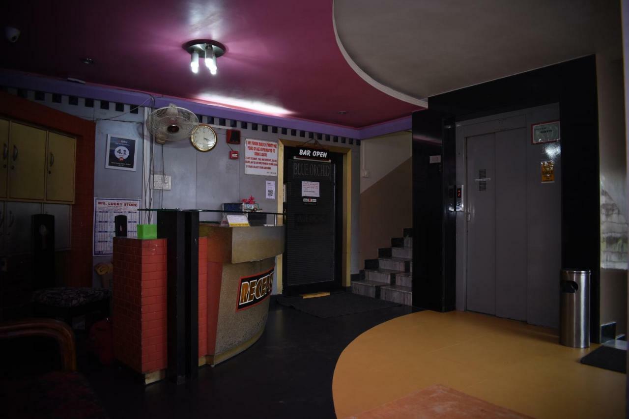 Spot On 37646 Hotel Centre Palace Silchar Exterior photo