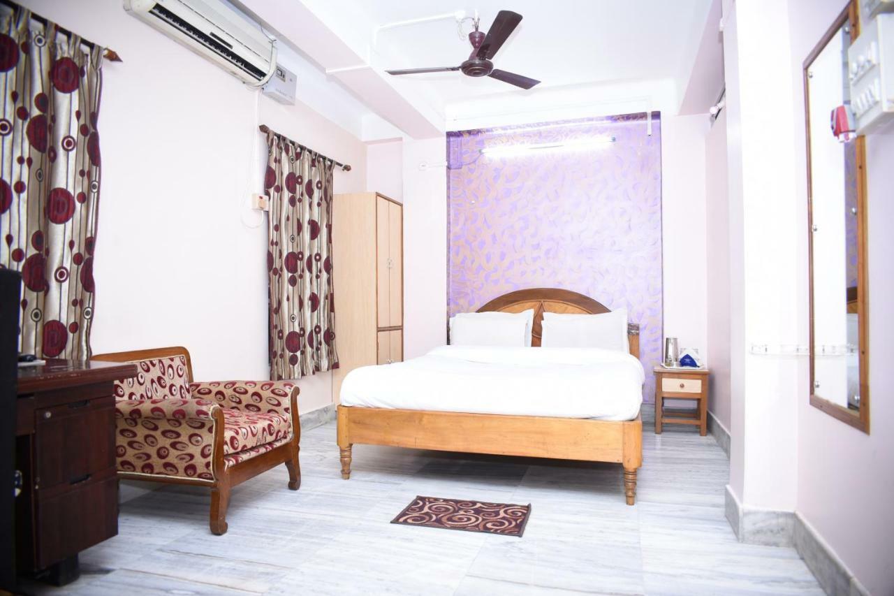 Spot On 37646 Hotel Centre Palace Silchar Exterior photo
